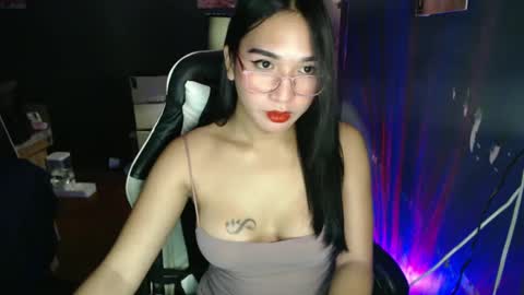 Snapshot of delicious_violaxx chatting on 02.14.25 Pinay youngirlxxx online show from 02.14.25
