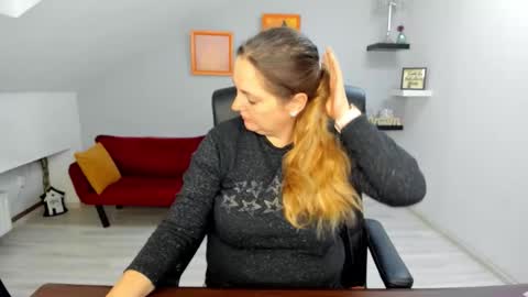 DeliciousLolly online show from 12.15.25