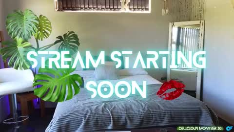 Snapshot of deliciousmonster30 chatting on 10.20.25 Kitty online show from 10.20.25