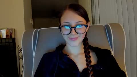 deliciousnoni online show from 11.01.25