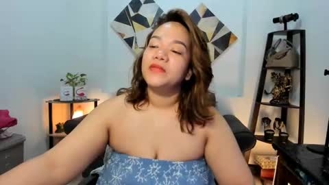 delightfulcurvy online show from 12.10.24