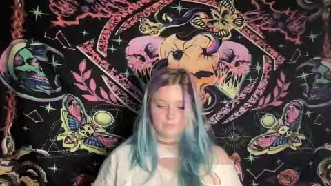 Snapshot of delilahivy chatting on 02.18.26 delilahivy online show from 02.18.26
