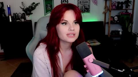 dellacrush_ online show from 02.02.26