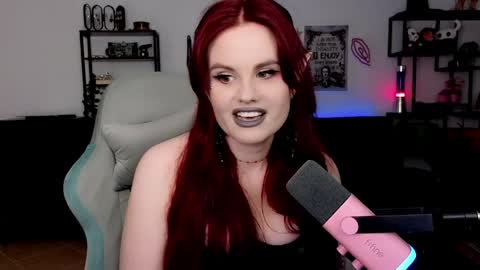 dellacrush_ online show from 04.08.26