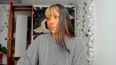 Snapshot of demeter__ chatting on 07.20.26 demeter__ online show from 07.20.26