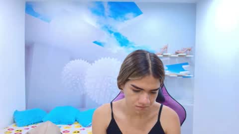 Snapshot of demi_leed chatting on 02.14.26 DEMI online show from 02.14.26