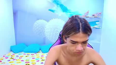 Snapshot of demi_leed chatting on 02.17.26 DEMI online show from 02.17.26