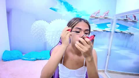 Snapshot of demi_leed chatting on 02.19.26 DEMI online show from 02.19.26