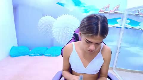 Snapshot of demi_leed chatting on 02.20.26 DEMI online show from 02.20.26