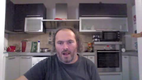 Snapshot of demon52 chatting on 12.19.24 DEMON52 online show from 12.19.24