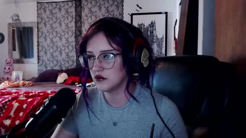 Snapshot of demongf chatting on 10.14.25 Demoness Mina online show from 10.14.25