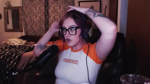 Snapshot of demongf chatting on 10.26.25 Demoness Mina online show from 10.26.25