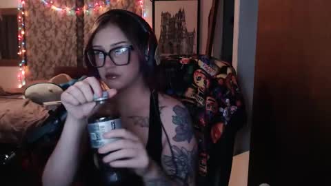 Demoness Mina online show from 12.22.25