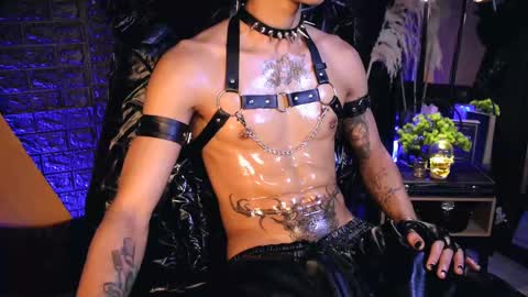 Snapshot of demonkush_ chatting on 10.05.25 DemonKush online show from 10.05.25