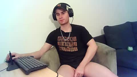 Snapshot of demoverzze chatting on 01.17.25 Dominik online show from 01.17.25