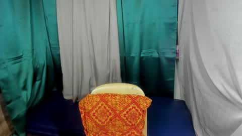 den_cummers online show from 04.25.26