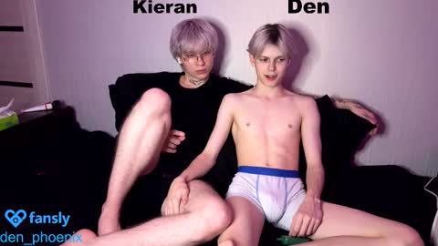 Snapshot of den_phoenix_ chatting on 09.26.25 Den Shorty online show from 09.26.25