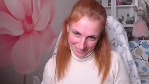 Snapshot of denhiey_here chatting on 10.17.25 denhiey online show from 10.17.25