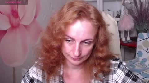 Snapshot of denhiey_here chatting on 06.12.26 denhiey online show from 06.12.26