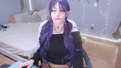 Snapshot of deni_bloom chatting on 10.07.25 Denisse schedule Monday to Friday 1300-1900 mexican time Saturday-maybe it could be a surprise IDEPENDENT MODEL online show from 10.07.25