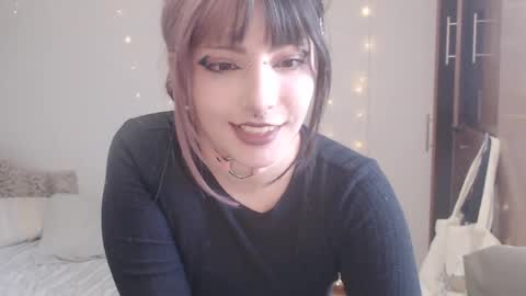 Snapshot of deni_bloom chatting on 06.25.26 Denisse schedule Monday to Friday 1300-1900 mexican time Saturday-maybe it could be a surprise IDEPENDENT MODEL online show from 06.25.26