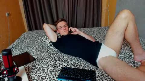 Deni online show from 09.22.25