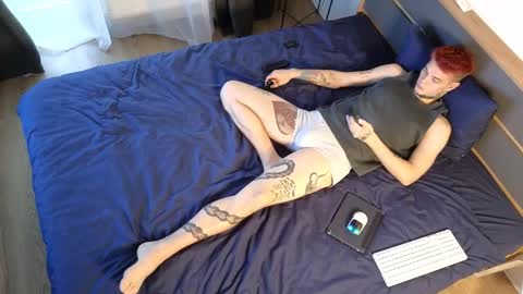 Snapshot of denis_here chatting on 10.21.25 Denis online show from 10.21.25