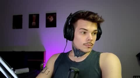 Snapshot of denis_here chatting on 11.12.25 Denis online show from 11.12.25