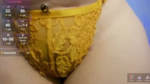 Snapshot of denise_babe_ chatting on 07.15.26 Laura online show from 07.15.26