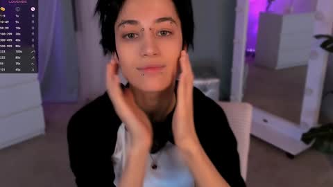 Snapshot of deniseparadise chatting on 01.29.25 Unfortunately Denise has discontinued her work but I hope you will be excited about the new cool girl Jia online show from 01.29.25