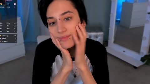Snapshot of deniseparadise chatting on 01.29.25 Unfortunately Denise has discontinued her work but I hope you will be excited about the new cool girl Jia online show from 01.29.25