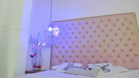 denisse_logan online show from 04.22.26