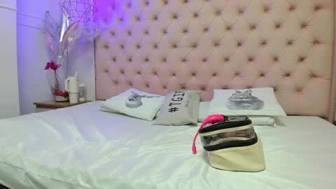 denisse_logan online show from 06.07.26
