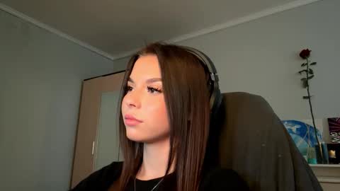 Elizabeth online show from 09.30.25