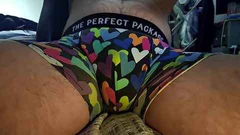 Snapshot of dennis210586 chatting on 11.12.25 dennis210586 online show from 11.12.25