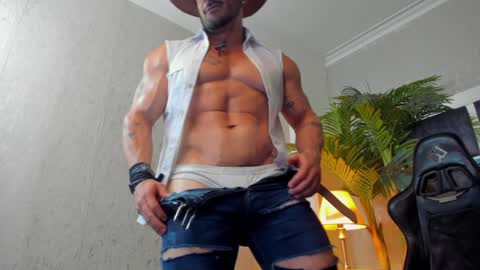dennis_cox_ online show from 01.03.25