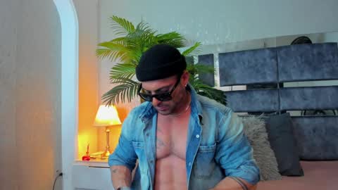 dennis_cox_ online show from 01.18.25