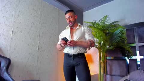 dennis_cox_ online show from 03.10.25