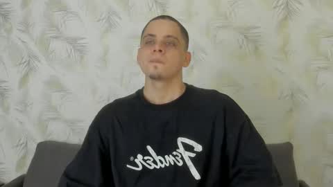 Snapshot of dennis_munera chatting on 01.10.25 dennis munera online show from 01.10.25