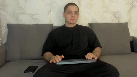 Snapshot of dennis_munera chatting on 01.17.25 dennis munera online show from 01.17.25