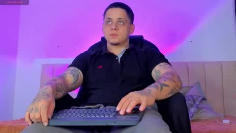 Snapshot of dennis_munera chatting on 09.19.25 dennis munera online show from 09.19.25