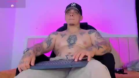 Snapshot of dennis_munera chatting on 09.23.25 dennis munera online show from 09.23.25