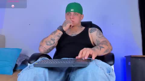 Snapshot of dennis_munera chatting on 10.12.25 dennis munera online show from 10.12.25