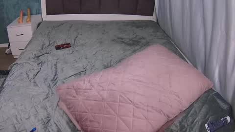 Snapshot of dennisgartman chatting on 10.27.25 Dennis online show from 10.27.25