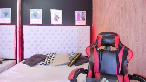 dennyzeans online show from 01.07.26