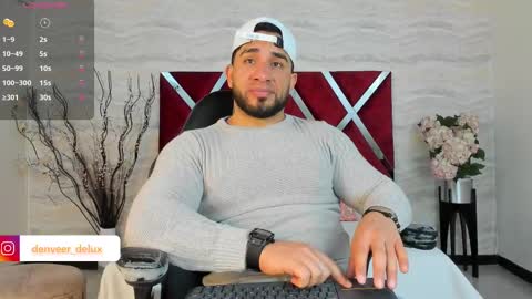 Snapshot of denvver chatting on 09.26.25 Denver online show from 09.26.25