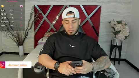 Snapshot of denvver chatting on 10.20.25 Denver online show from 10.20.25