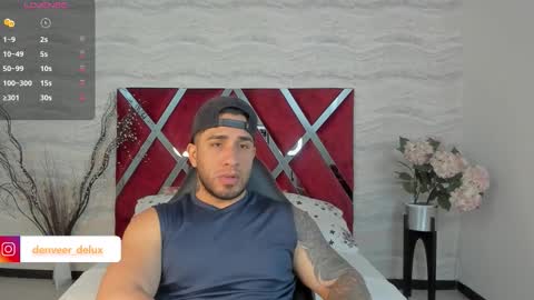 Snapshot of denvver chatting on 10.22.25 Denver online show from 10.22.25