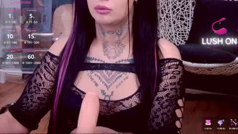 Snapshot of denychantall chatting on 02.16.25 denychantall online show from 02.16.25