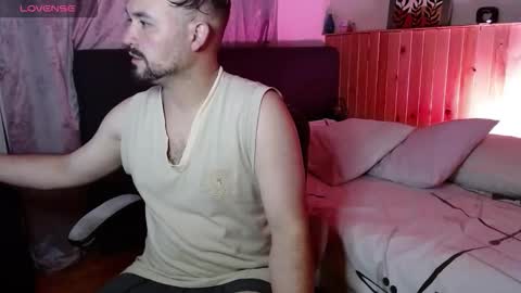 Snapshot of dereck_mills3 chatting on 02.24.26 Dereck Mills3 online show from 02.24.26